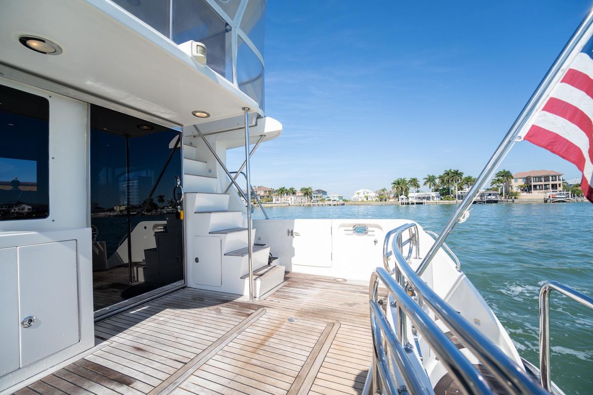 2007 Ocean Alexander 52 