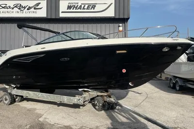 2023 Sea Ray SUNSPORT 250 INBORD