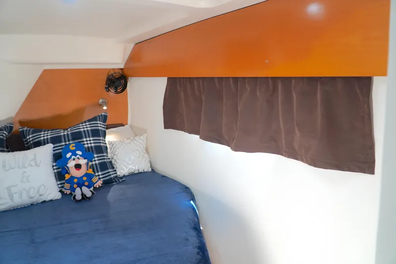 Red Yacht Photos Pics 