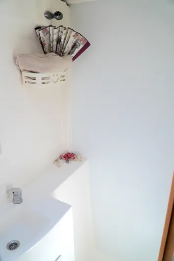 Red Yacht Photos Pics 