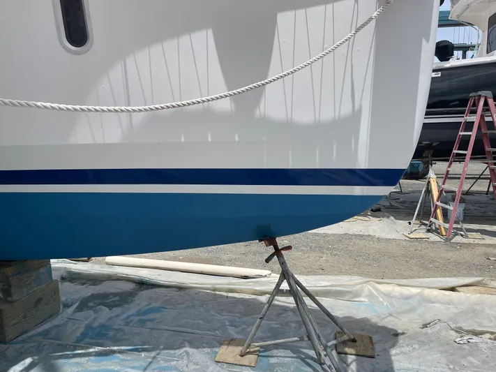 Red Yacht Photos Pics 