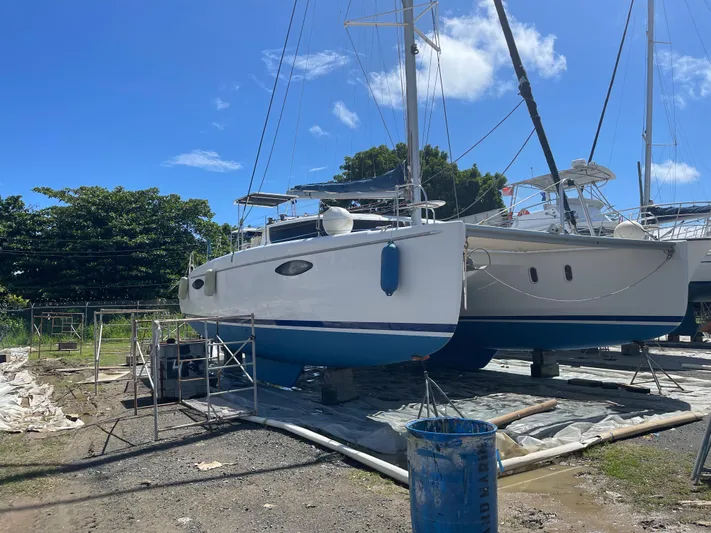 Red Yacht Photos Pics 