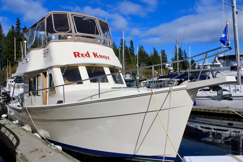 Red Knot Yacht Photos Pics 