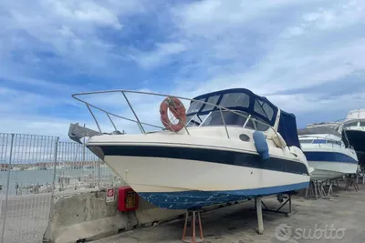 2010 Mano Marine 22.52 Cabin