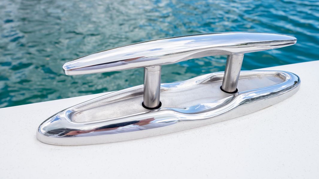 2018 Intrepid 430 Sport Yacht