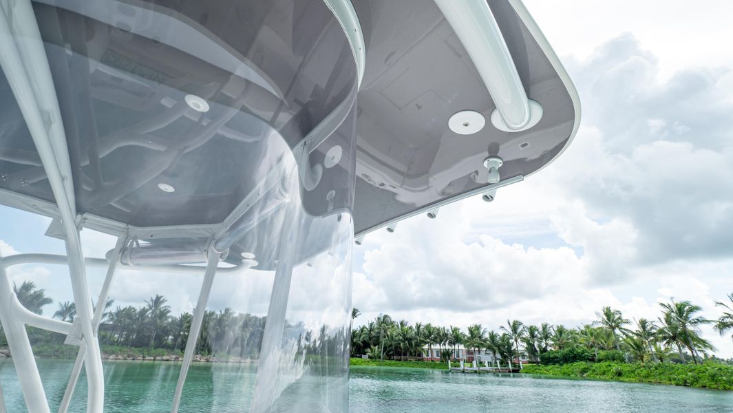 2018 Intrepid 430 Sport Yacht