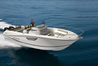 2013 Jeanneau Cap Camarat 8.5 CC