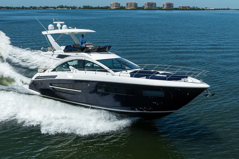 Unorthodocs Yacht Photos Pics 2018 Cruisers 60 Cantius Fly yacht cruising on open water.