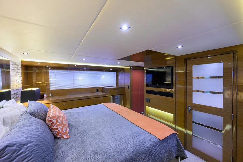 Unorthodocs Yacht Photos Pics Luxurious bedroom interior of 2018 Cruisers 60 Cantius Fly yacht with modern design.