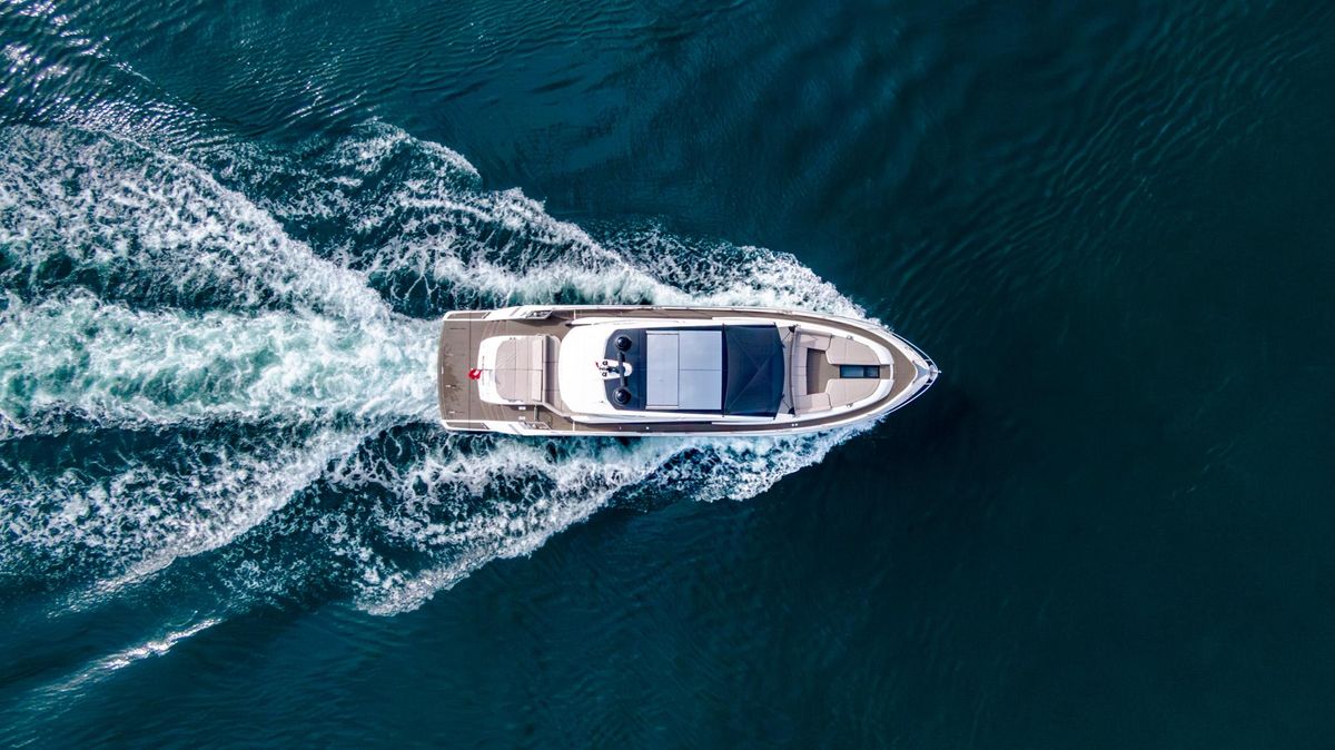 2019 Fairline 66 
