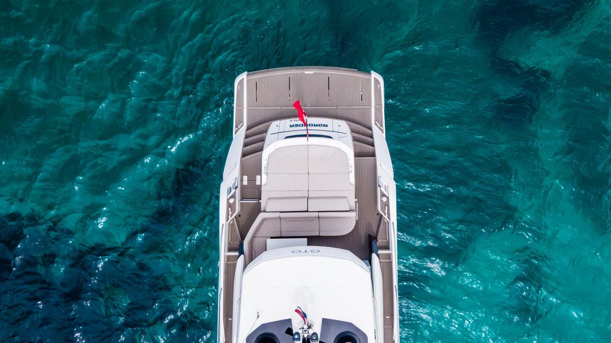 2019 Fairline 66 