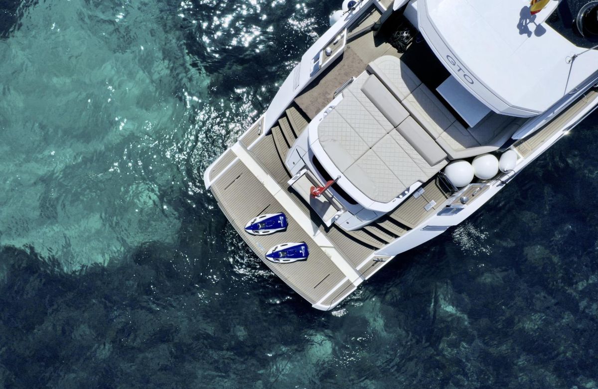 2019 Fairline 66 