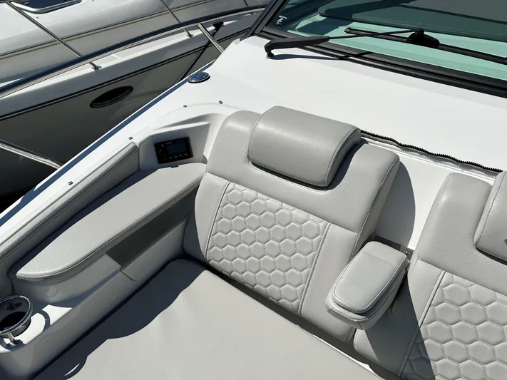  Yacht Photos Pics 2021 Sea Ray 320 DA boat interior with luxurious seating and modern design.