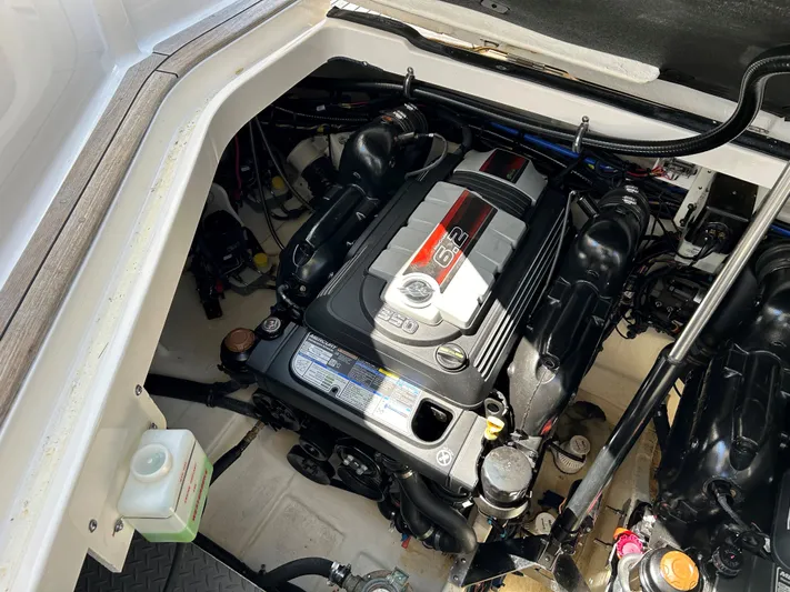  Yacht Photos Pics Engine compartment of a 2021 Sea Ray 320 DA boat.