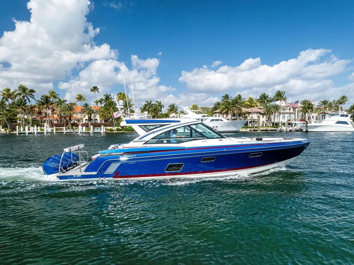 Logan's Run Yacht Photos Pics 