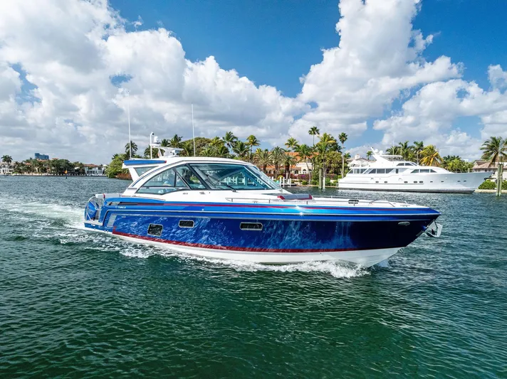 Logan's Run Yacht Photos Pics 