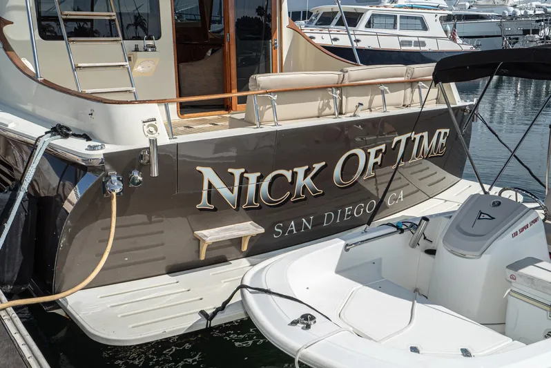 Nick Of Time Yacht Photos Pics 
