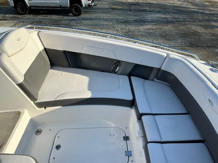  Yacht Photos Pics 2016 Chaparral 337SSX boat interior with white and gray seating.