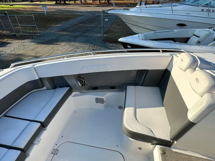  Yacht Photos Pics 2016 Chaparral 337SSX boat interior with white and gray seating.