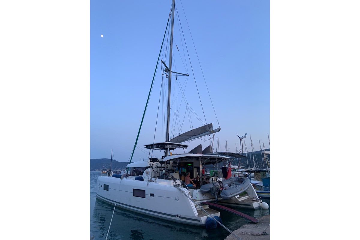 2017 Lagoon 42 