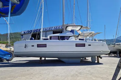Lagoon 42