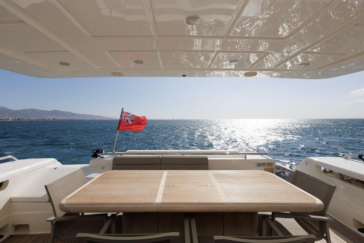 2013 Ferretti Yachts 75 