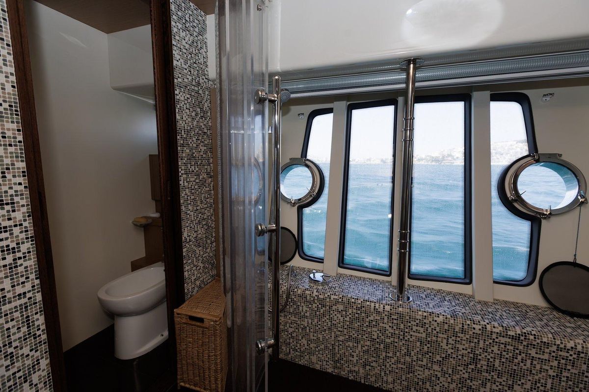 2013 Ferretti Yachts 75 