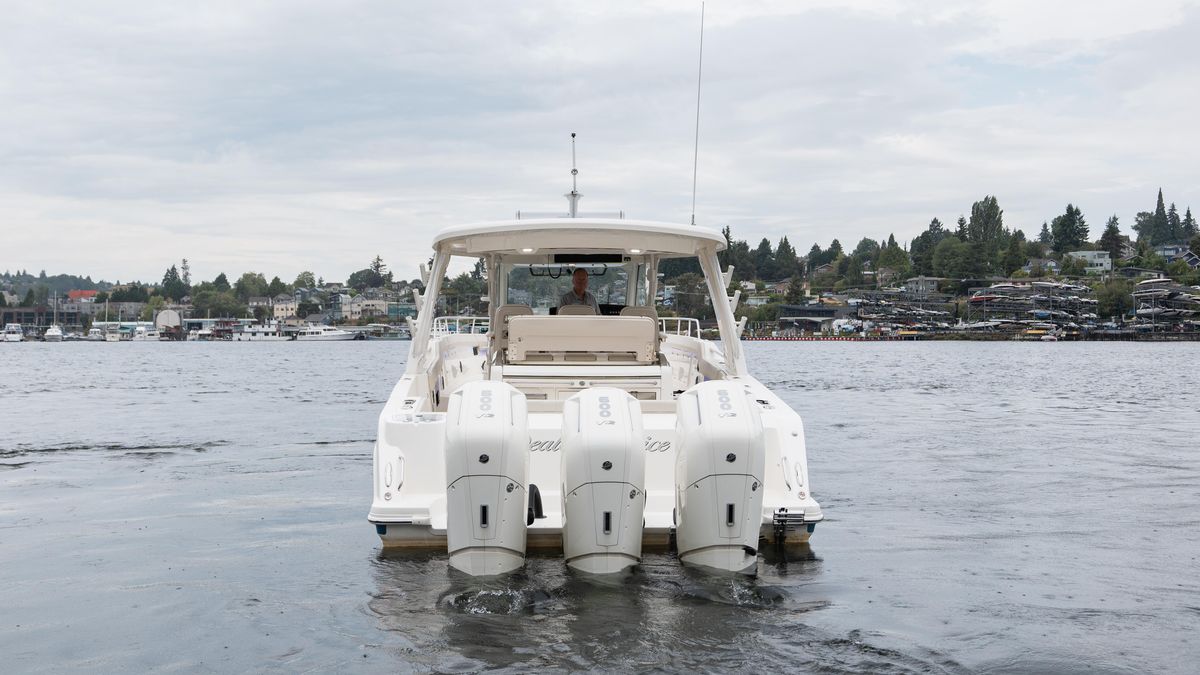 2023 Boston Whaler 42 