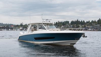 Yacht
