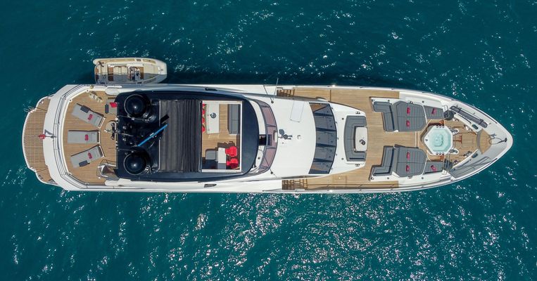 2017-115-7-sunseeker-116-yacht