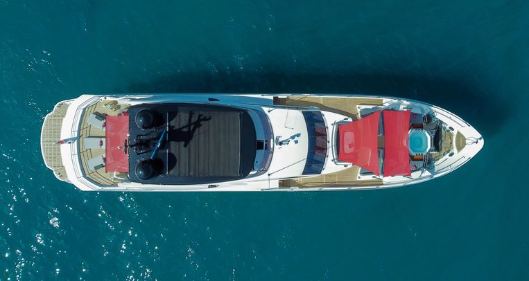 2017-115-7-sunseeker-116-yacht