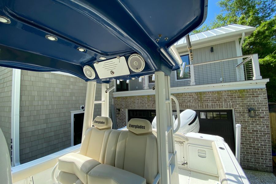 2008 Everglades 290 Pilot