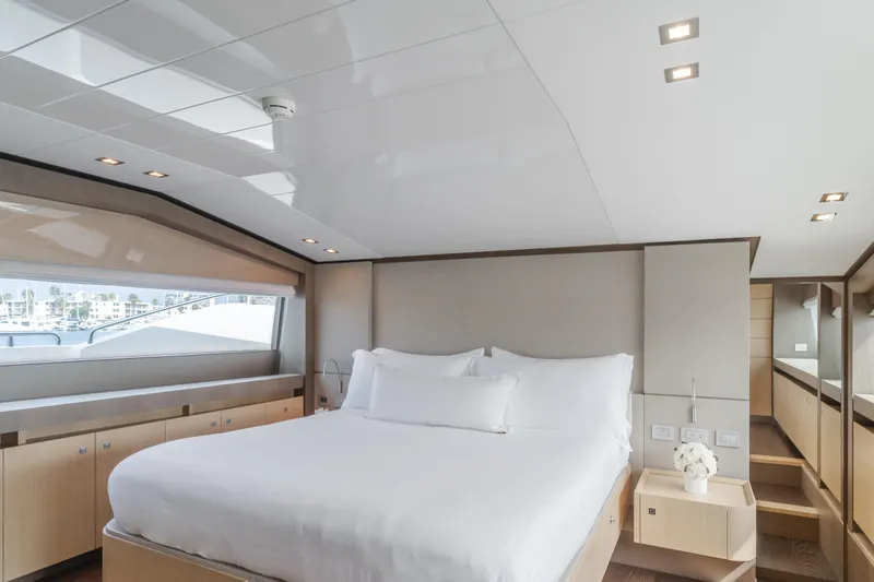 Sol Shine Yacht Photos Pics 