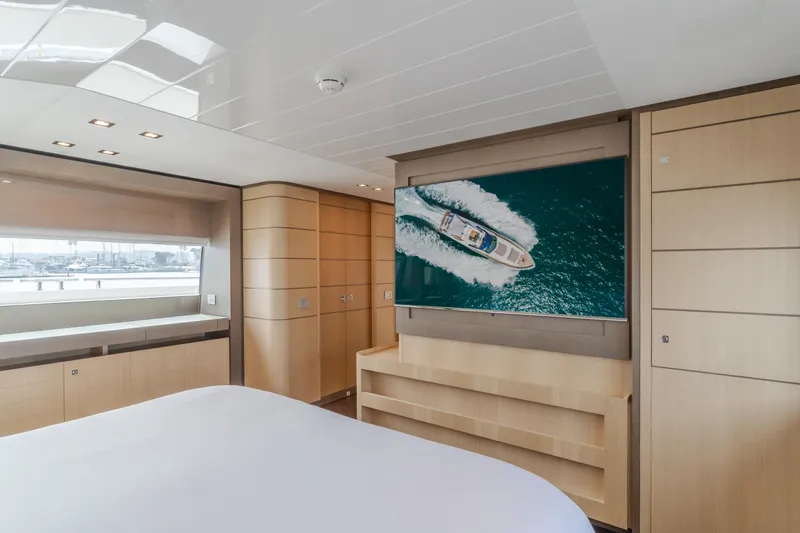 Sol Shine Yacht Photos Pics 