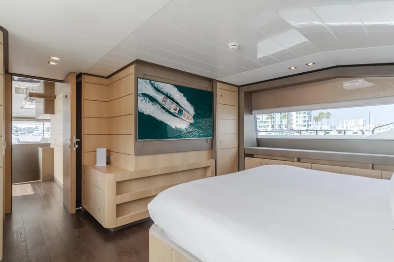 Sol Shine Yacht Photos Pics 