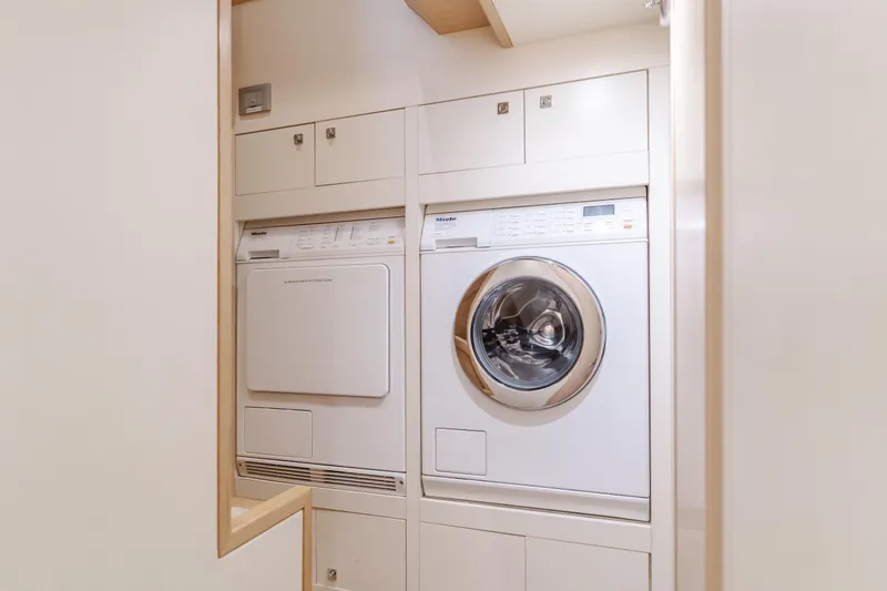 Sol Shine Yacht Photos Pics 