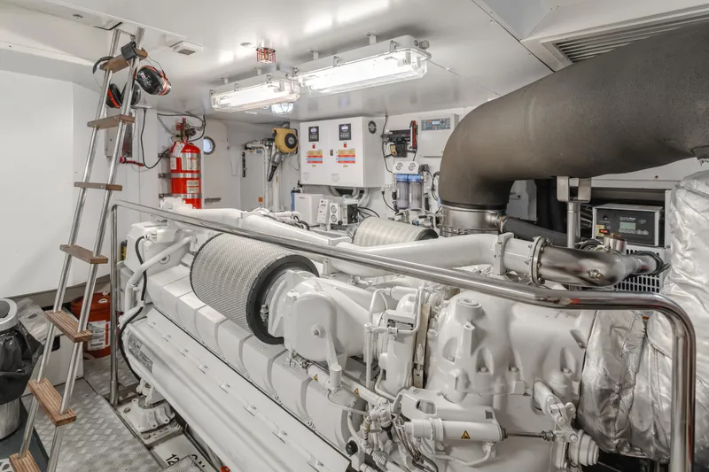 Sol Shine Yacht Photos Pics 