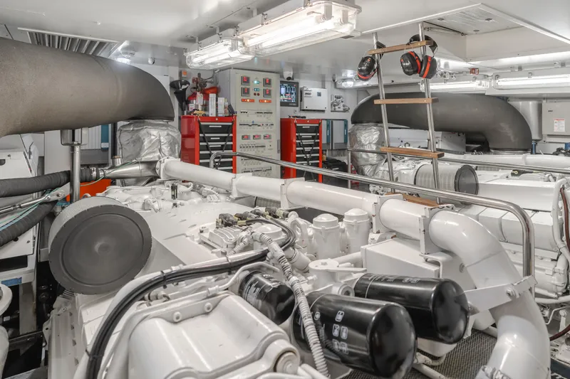 Sol Shine Yacht Photos Pics 