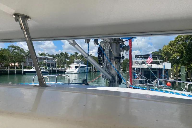 Tiki Yacht Photos Pics 