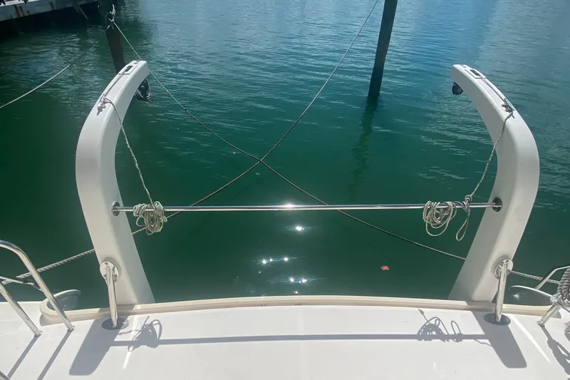 Tiki Yacht Photos Pics 