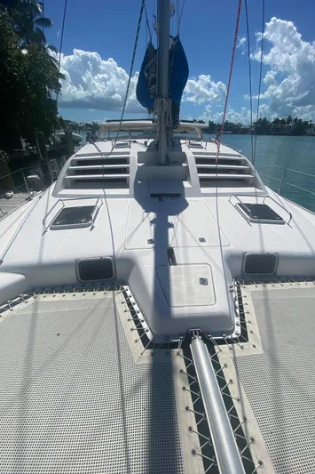 Tiki Yacht Photos Pics 