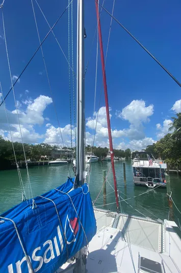 Tiki Yacht Photos Pics 