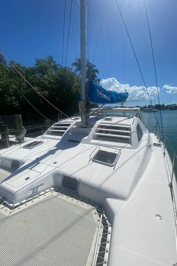 Tiki Yacht Photos Pics 