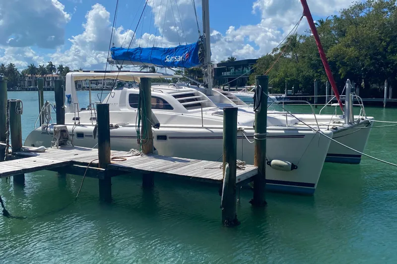 Tiki Yacht Photos Pics 