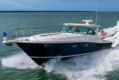 Tiara Yachts 39 Coronet