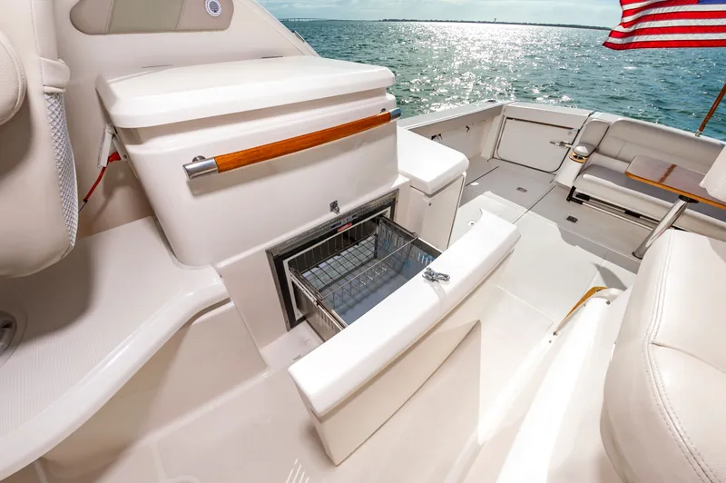 Miss Molly Yacht Photos Pics 