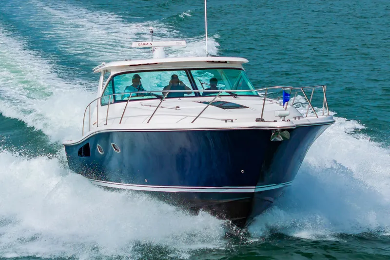 Miss Molly Yacht Photos Pics 