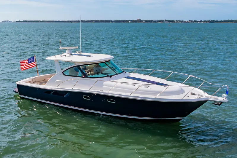 Miss Molly Yacht Photos Pics 