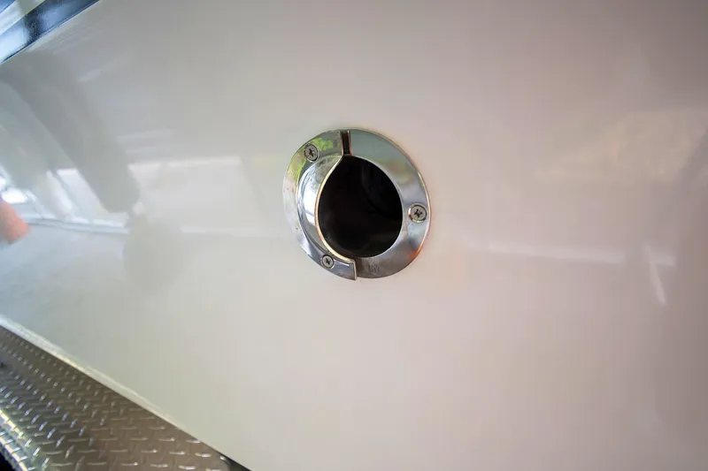  Yacht Photos Pics Fuel port on a 2020 Jeanneau Leader 9.0 CC boat.