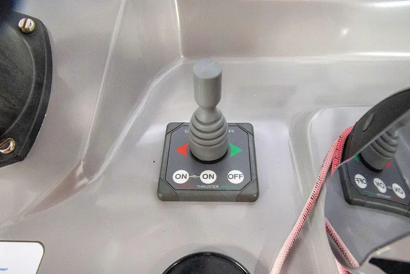  Yacht Photos Pics Joystick control panel on a 2020 Jeanneau Leader 9.0 CC boat.